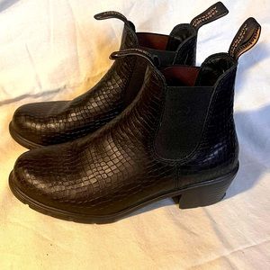 Blundstone #2162 Leather Chelsea heel boot black crocodile skin-effect size 7